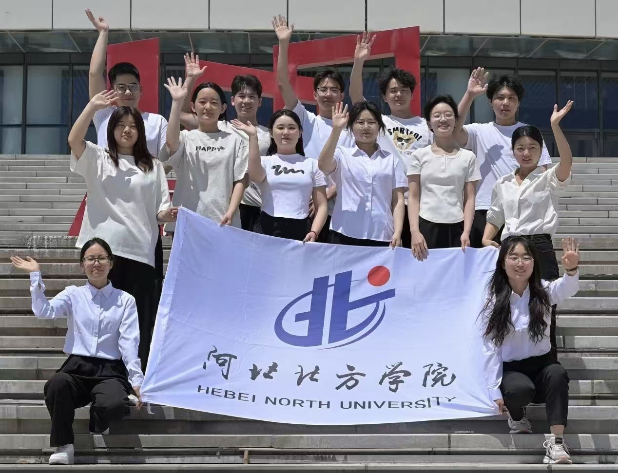 1758601592604289.jpg 1758601592604289.jpg