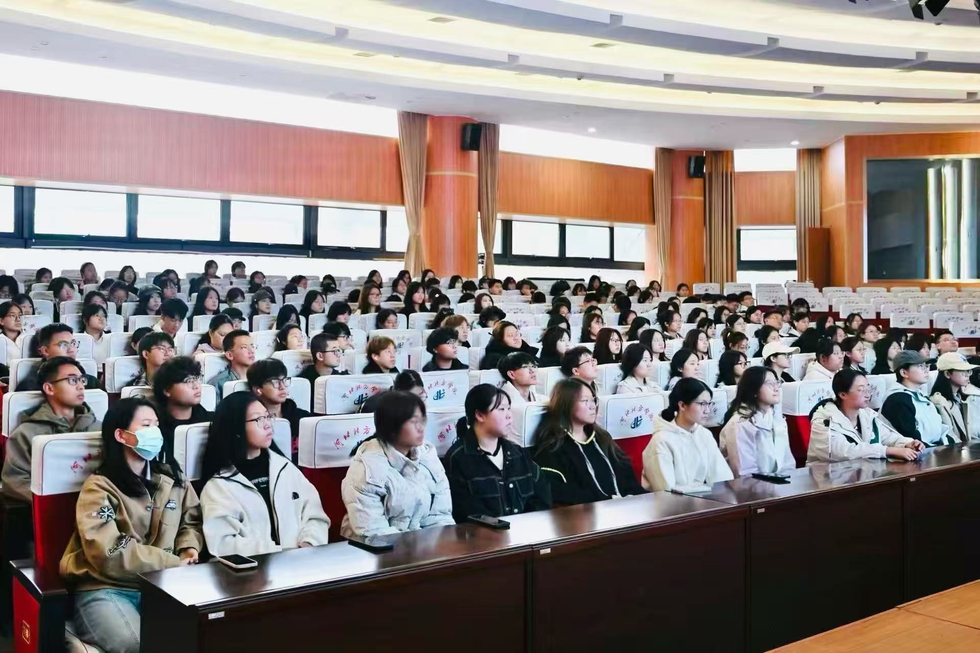 1760278912743385.jpg 1760278912743385.jpg