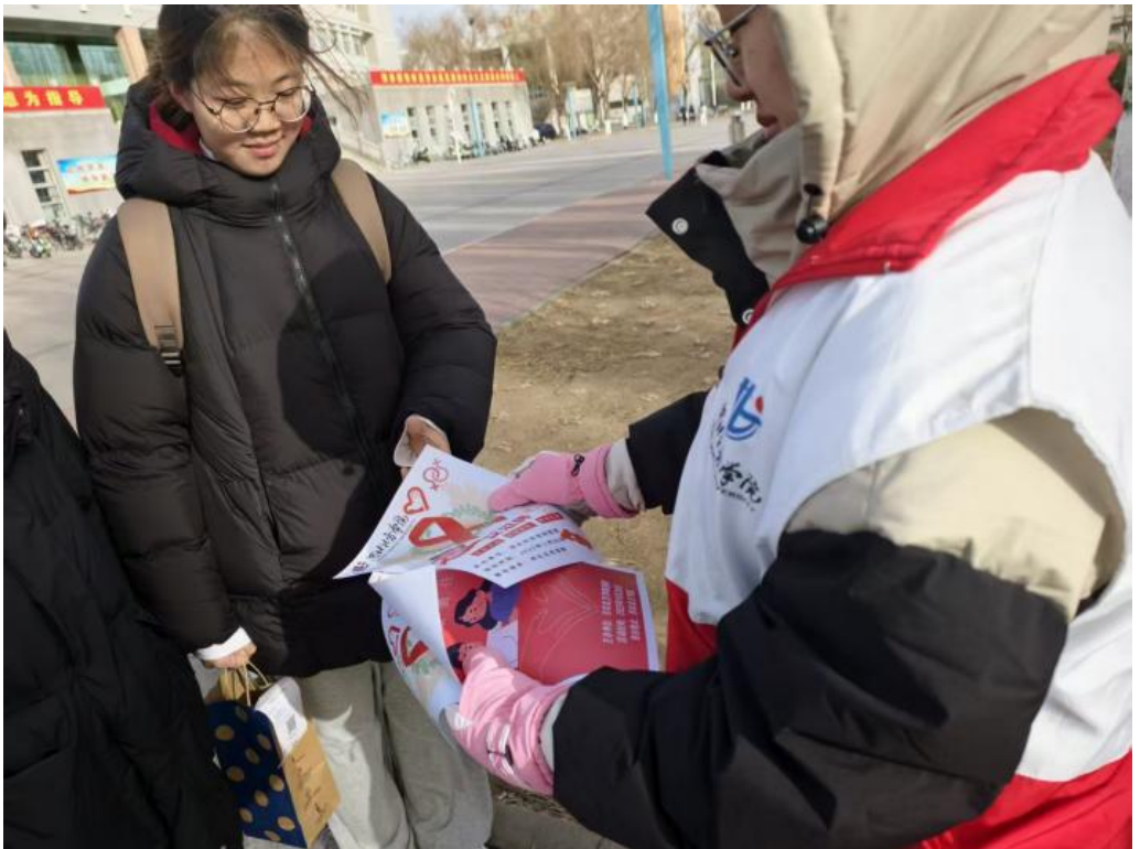 1764857317413407.png 1764857317413407.png