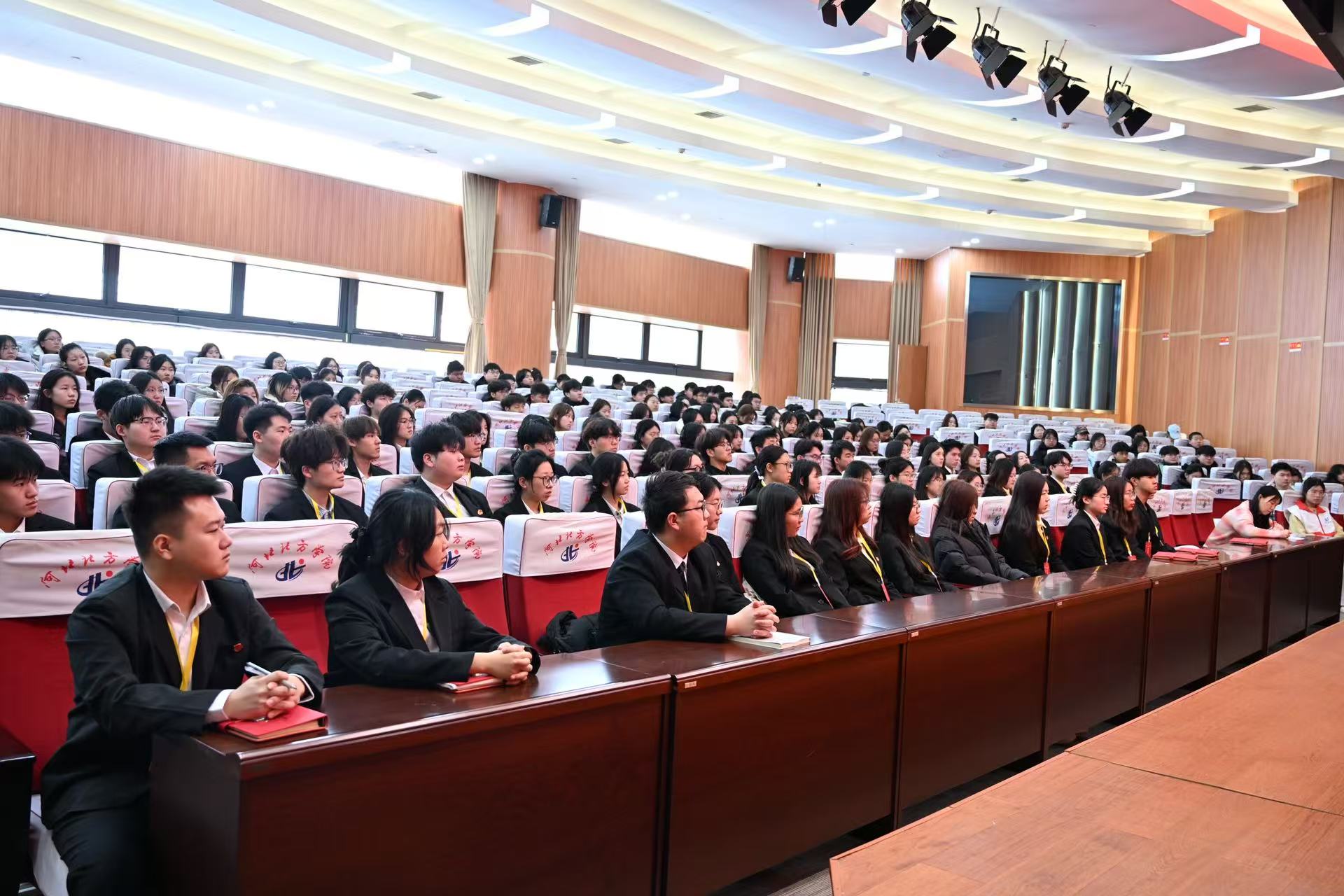 1772772732636051.jpg 1772772732636051.jpg